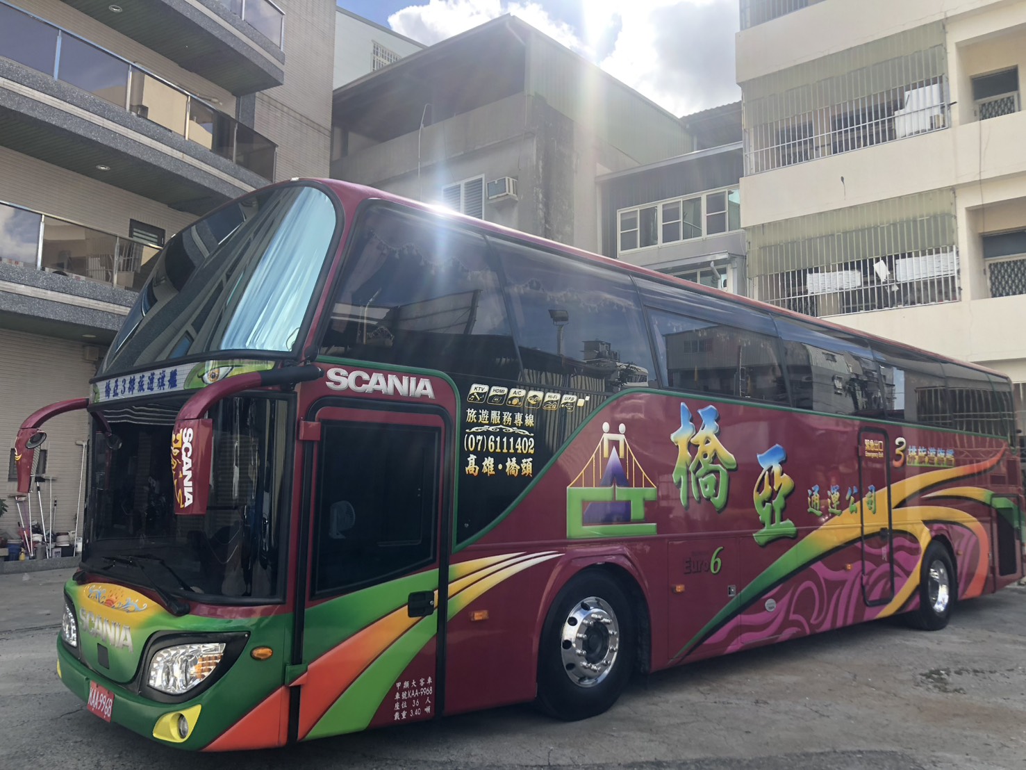 三排椅六輪遊覽車